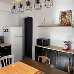 Maison Chaleureuse -